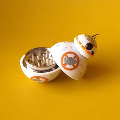 GRINDER METAL BB 8 STAR WARS - Este molinillo metálico combina estilo y funcionalidad con un diseño inspirado en Darth Vader. Perfecto para los fanáticos de Star Wars que buscan un molinillo duradero y eficiente. ¡Añade un toque galáctico a tu colección con Golden Carts! 🌿💫 -  GRINDER METAL BB 8 STAR WARS 
